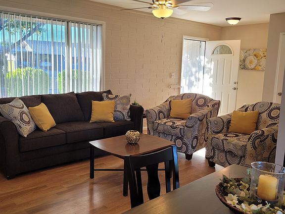 4th image of 10327 W Pinehurst Dr