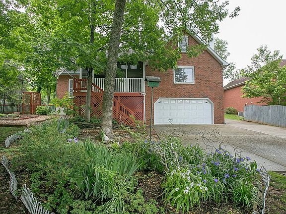 2nd image of 112 Cedar Forest Dr