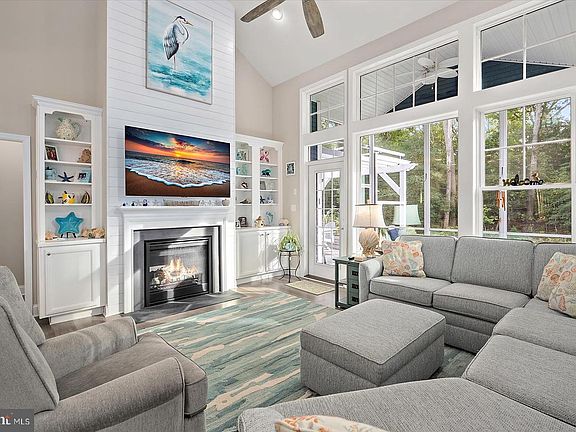 5th image of 11271 Hall Rd