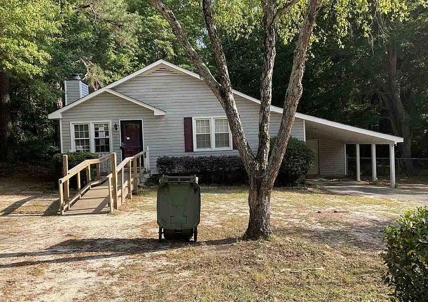 1st image of 1381 Shannon St