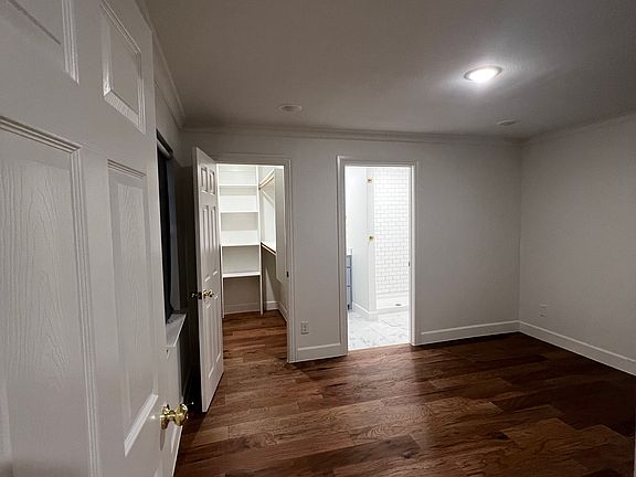 2nd image of 710 W Hanna St #1