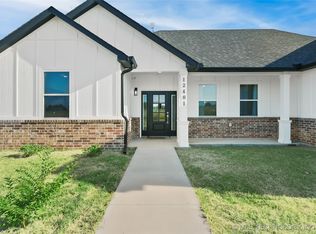 12401 Post Oak Cir, Marietta, OK 73448