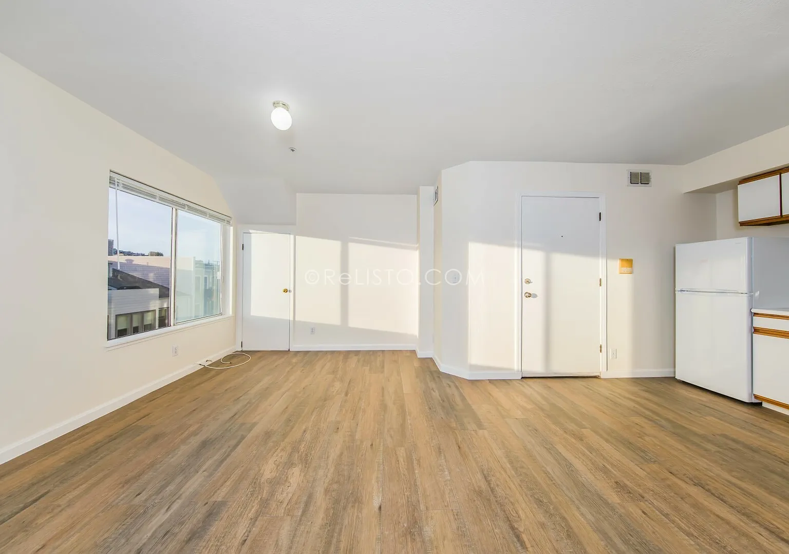 1 bed, 1.0 bath, $3,295 — Photo 2