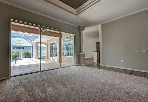 Foyer Unfurnished