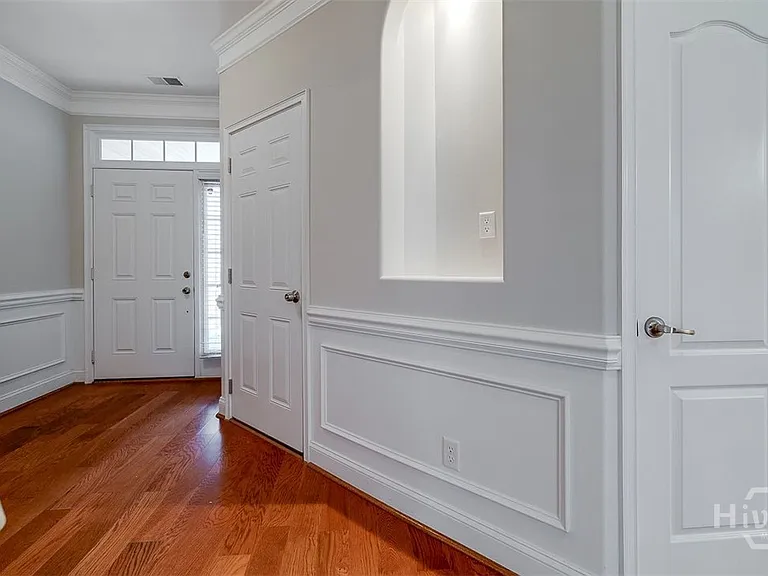 255 Durham Park Way — Photo 2