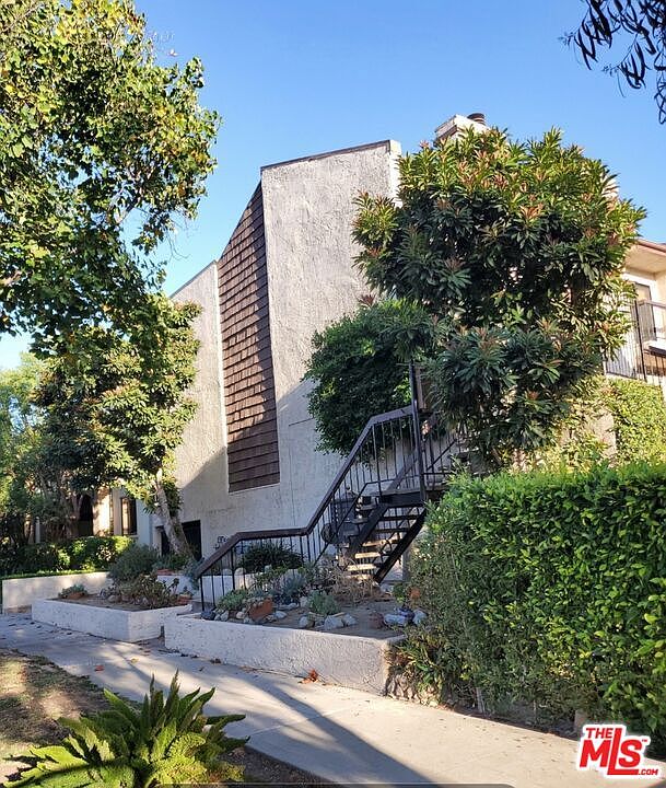 1st image of 4128 W Hood Ave APT B