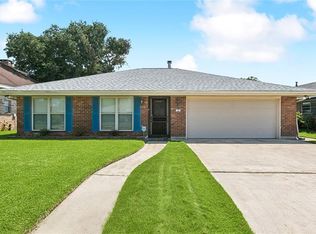 33 W Imperial Dr, Harahan, LA 70123