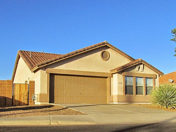 2nd image of 10816 E Forge Cir