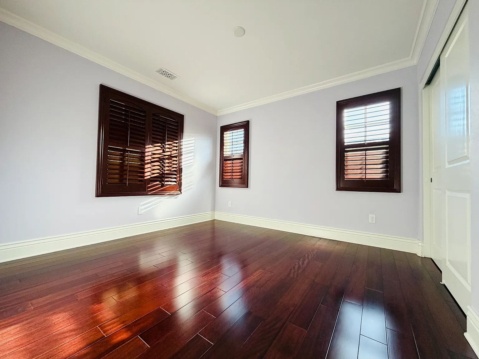 4 bed, 3.5 bath, 2040 sqft, $1,500 — Photo 3