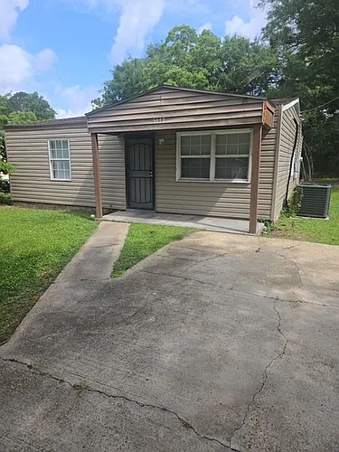 5443 Winona Dr Photo 1
