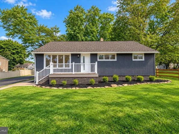 473 3rd Ave, Warminster, PA 18974