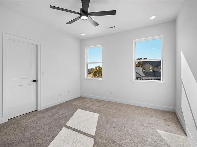 1810 Peacock Rd — Photo 20