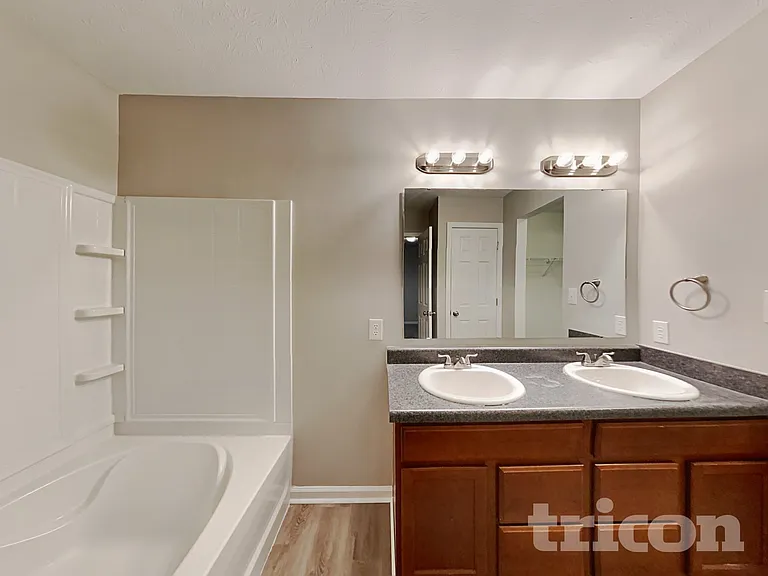 1263 Brookdale Ct — Photo 9