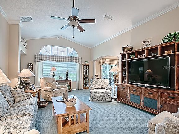 5th image of 1893 Lancaster Ln
