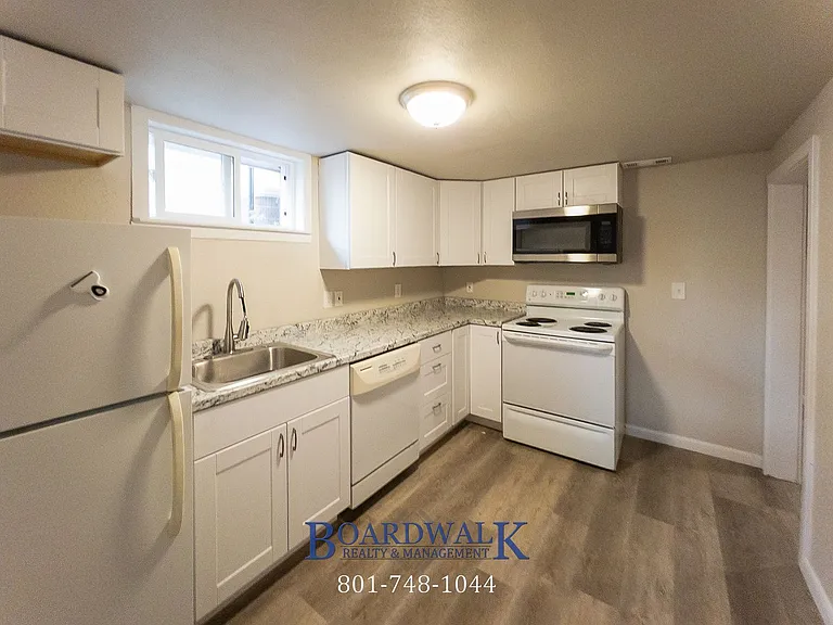 34 Glenwood Ave — Photo 10