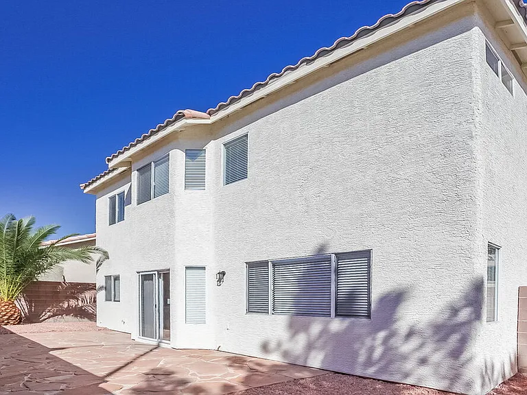 10413 Sloping Hill Ave — Photo 15