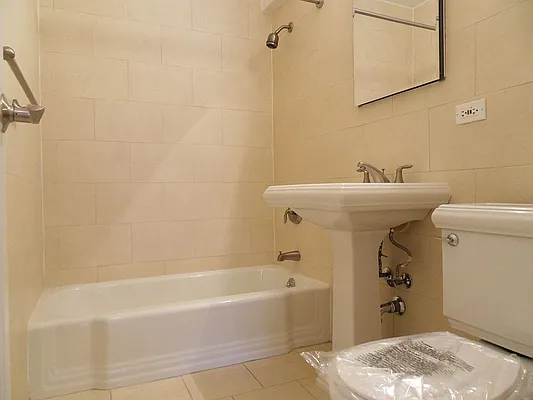 Rented by Stonehenge NYC LLC | media 24