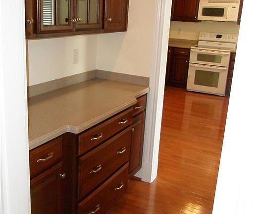 3rd image of 9418 Amberleigh Cir