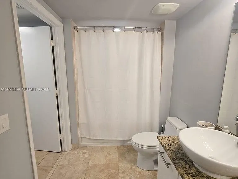 41 SE 5th St #815 — Photo 8