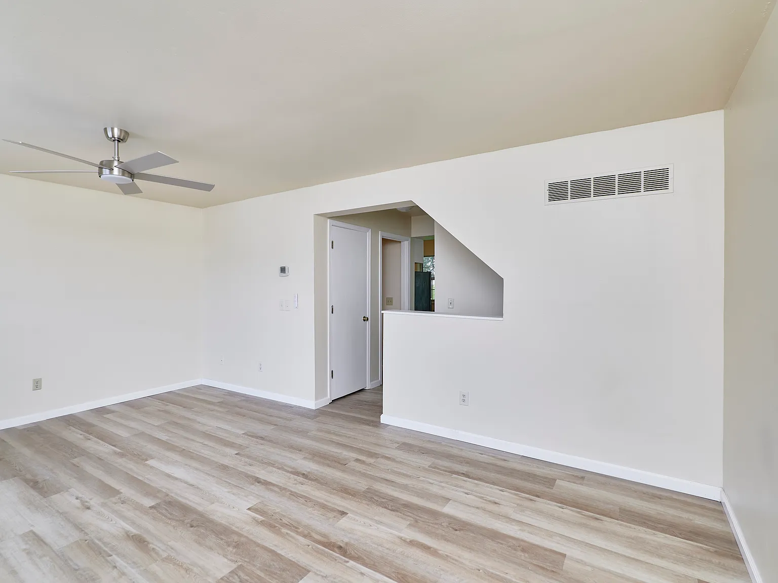 2 bed, 1.5 bath, 1511 sqft, $1,650 — Photo 4