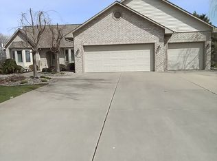 6042 Bloss Ct, Swartz Creek, MI 48473