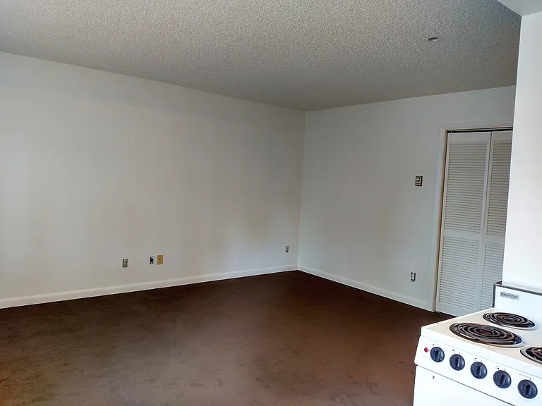 960 Confluence Ct — Photo 7