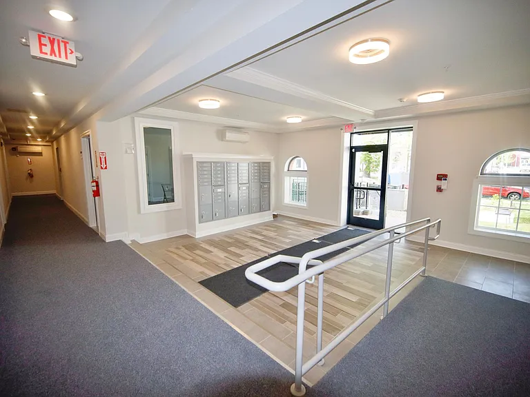 232 Hamilton St NW #C03 — Photo 8