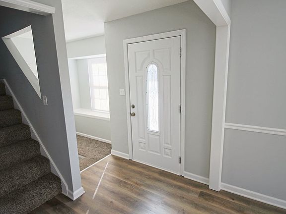 4th image of 109 SE Shamrock Ln
