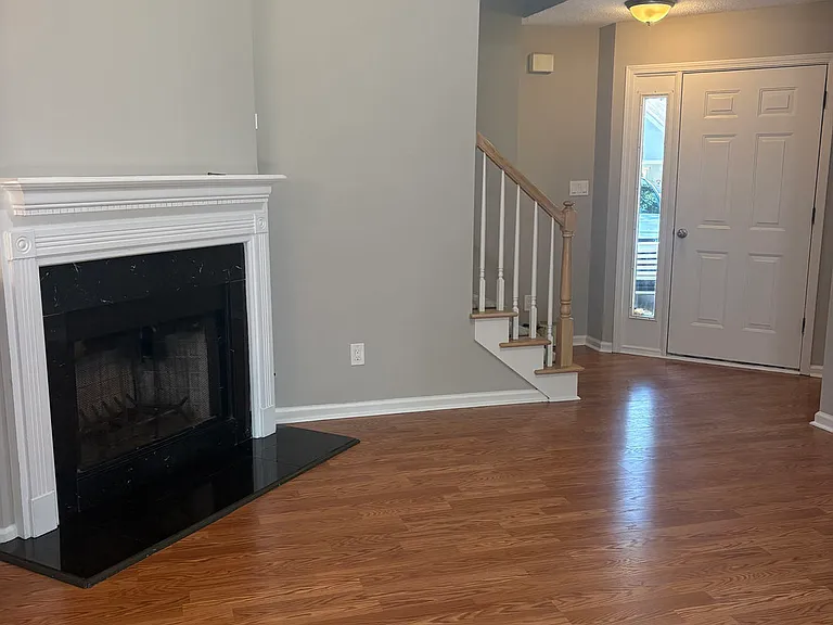 304 Everdale Rd — Photo 5