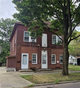 1310 Bellows St, Akron, OH, 44301