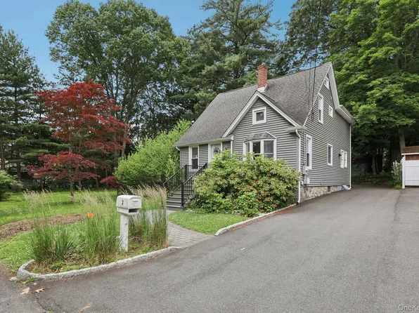 33-35 Chestnut Street, Pearl River, NY 10965