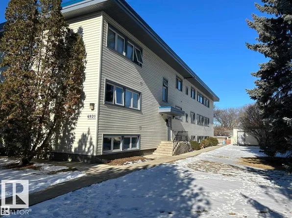 6920 101st Ave NW #2, Edmonton, AB T6A 0H7