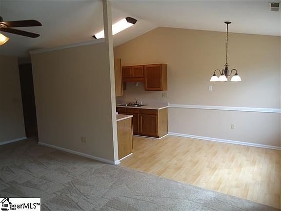 4th image of 125 W Long Creek Ct