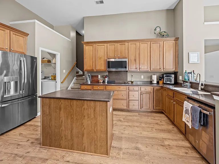 7338 Kestrel Trl — Photo 10
