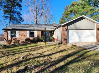 171 Knollwood St, Pinckney, MI
