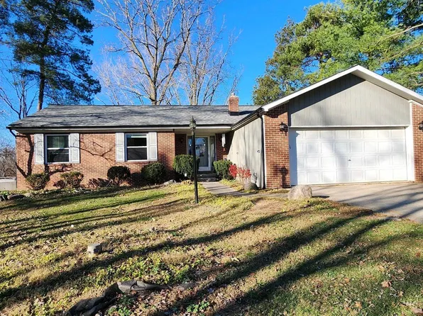 171 Knollwood St, Pinckney, MI 48169