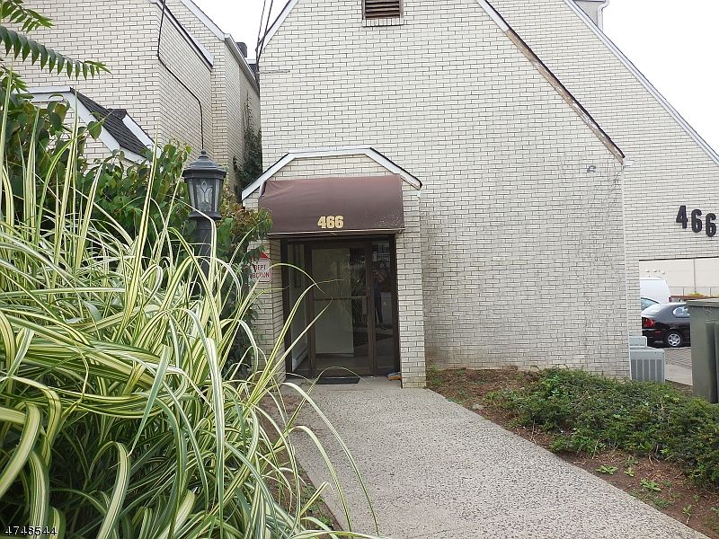 1st image of 466 Pompton Ave, UNIT B #B