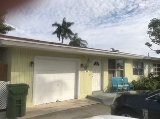 304 Poe Dr, Palm Springs, FL 33461