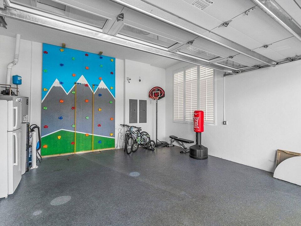 1st image of 9039 Chauvet Way