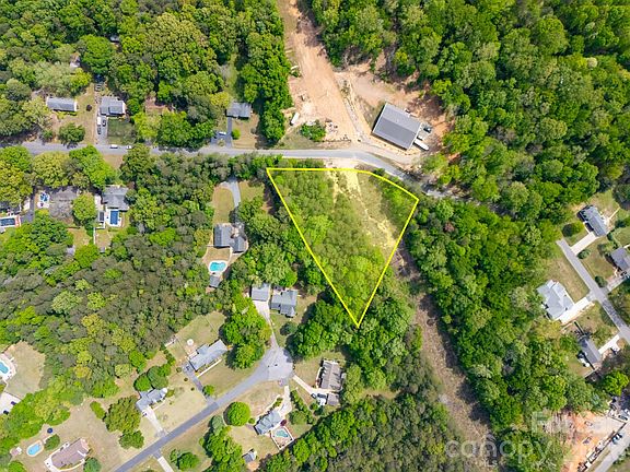 4th image of 00B Briarwood Cir