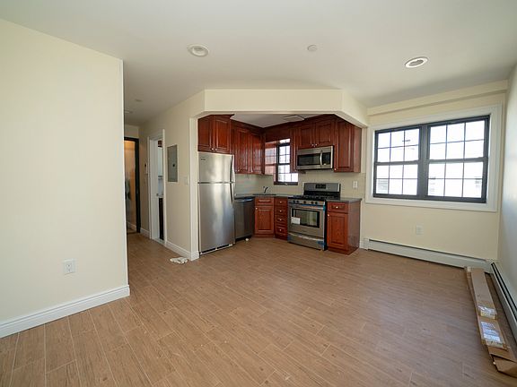 5th image of 28-40 45th St #3