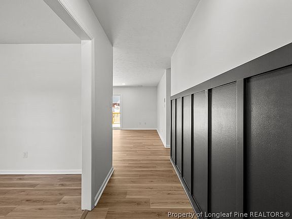 3rd image of 119 Hollow Ln
