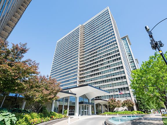 2nd image of 3550 N Lake Shore Dr APT 1504