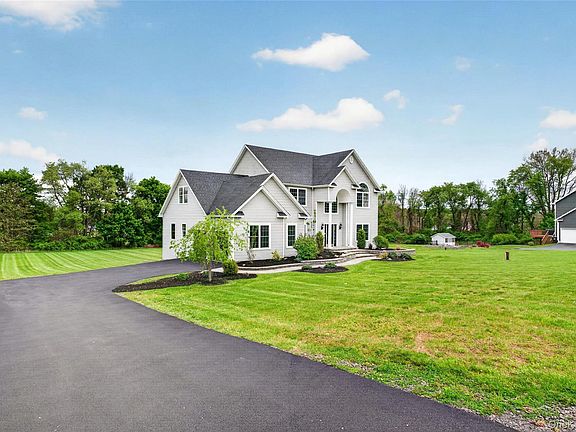 2nd image of 55 Noelle Drive