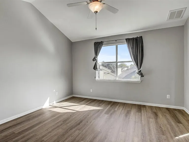 512 Eberhart Ln #1207 — Photo 10
