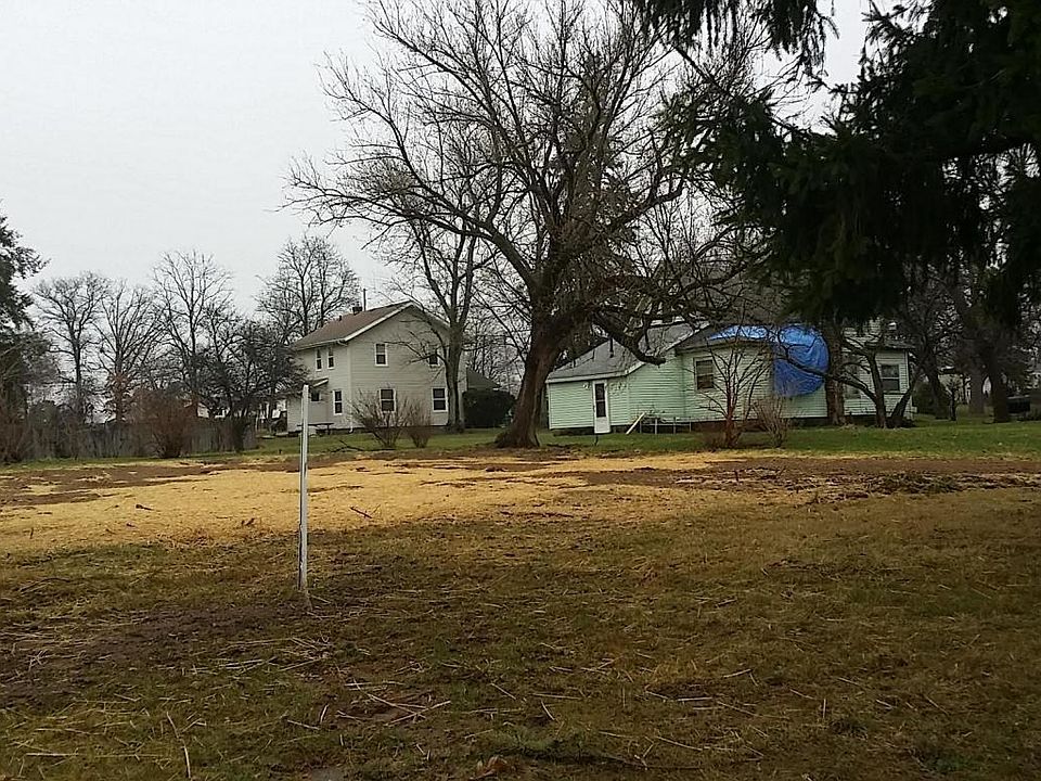 2nd image of 18 Plymouth Ave