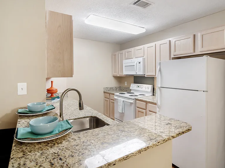 Avalon Apartment Homes — Photo 5