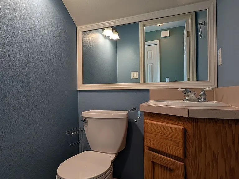 3657 Westleigh St — Photo 12
