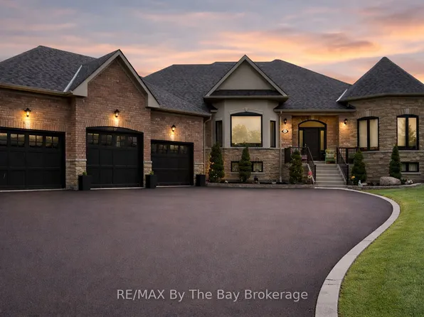 37 Walnut Dr, Wasaga Beach, ON L9Z 0A8