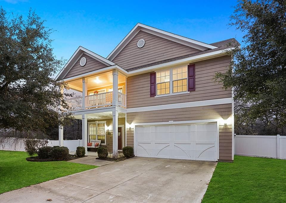 1st image of 2028 Bridgeport Dr